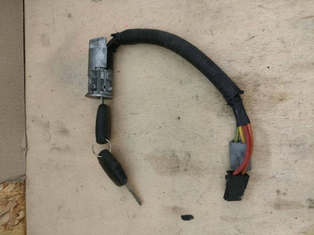 Citroen C5 gyújtáskapcsoló két kulcsal