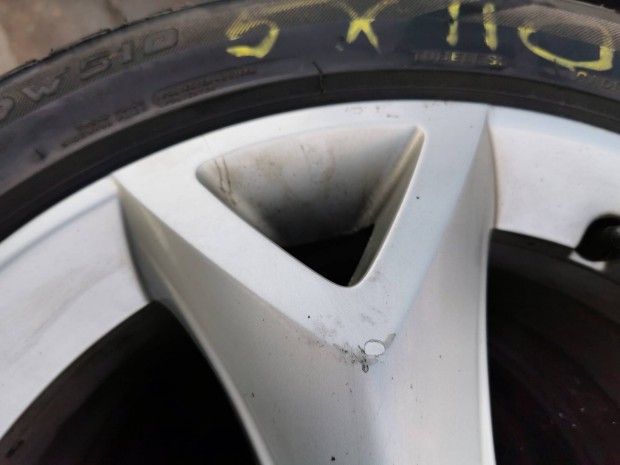 Citroen C5 könnyűfém felnik téligumikkal