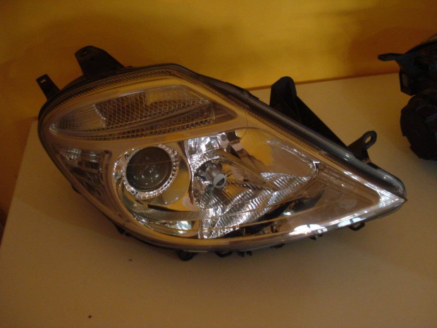 Citroen C8 Fnyszr Szembl BAL Oldali, anys ls felli 1db