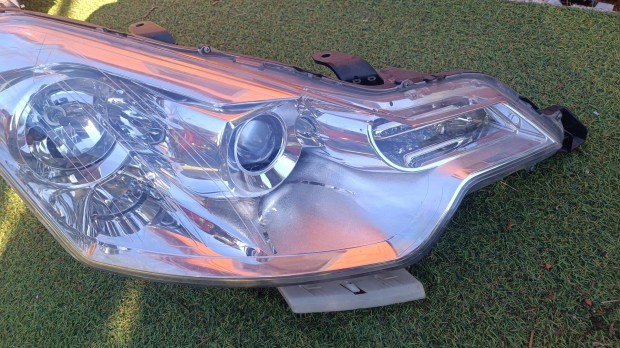 Citroen C-Crosser gyri xenon fnyszr gyri bontott