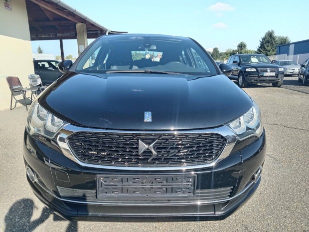 Citroen DS4 18 Alufelni. Dupla Digit Klma. Von...