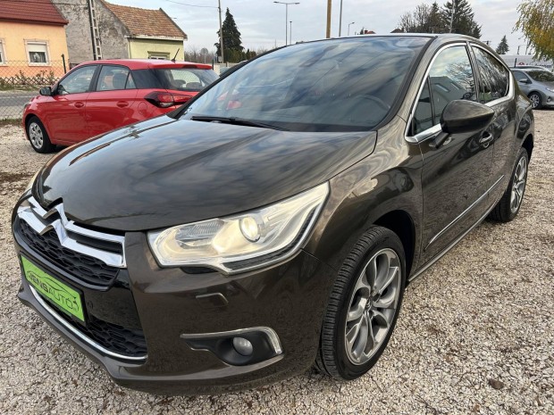 Citroen DS4 2.0 HDi Sport Szervizknyv