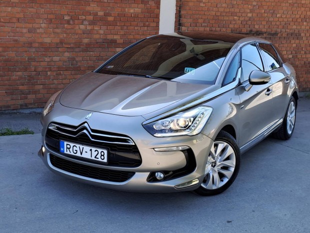 Citroen DS5 2.0 HDi Hybrid4 Style MCP6 Panoráma...