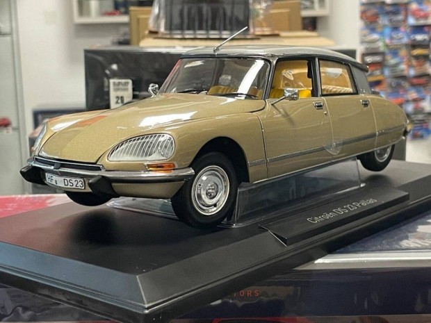 Citroen DS 23 Pallas 1972 1:18 1/18 Norev 181726