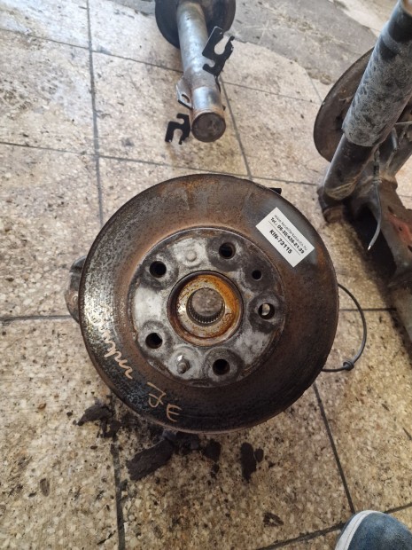 Citroen Jumper III 06-14 Jobb Els� Csonk�llv�ny Ker�kaggyal