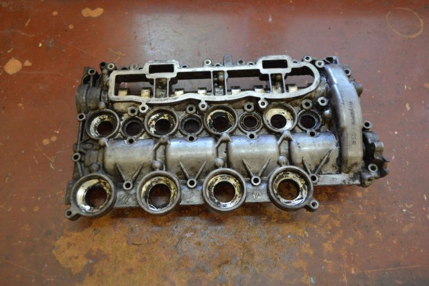 Citroen Peugeot 1.6 HDi Ford 1.6 TDCi vezérműtengely házzal 9644994680