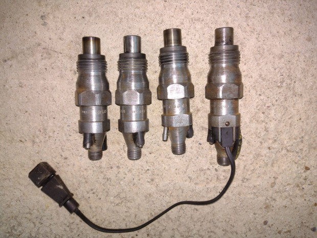 Citroen Peugeot 306, 406 1,9 td porlasztócsúcs KCA17S42