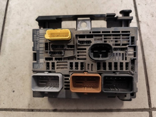 Citroen Peugeot BSM-R02