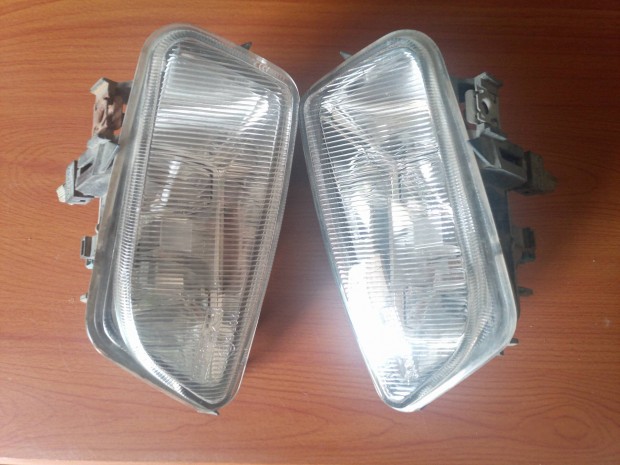 Citroen Saxo ködlámpa búra