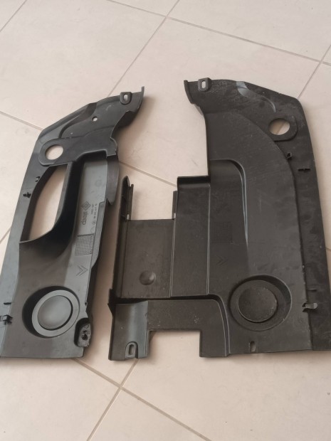 Citroen Xara motor felső takaró