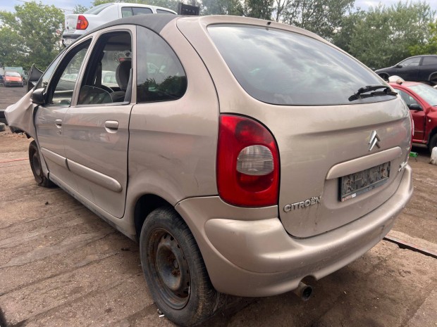 Citroen Xsara Picasso(2002) 2.0HDI 10Dylp Alkatrészek #M2618