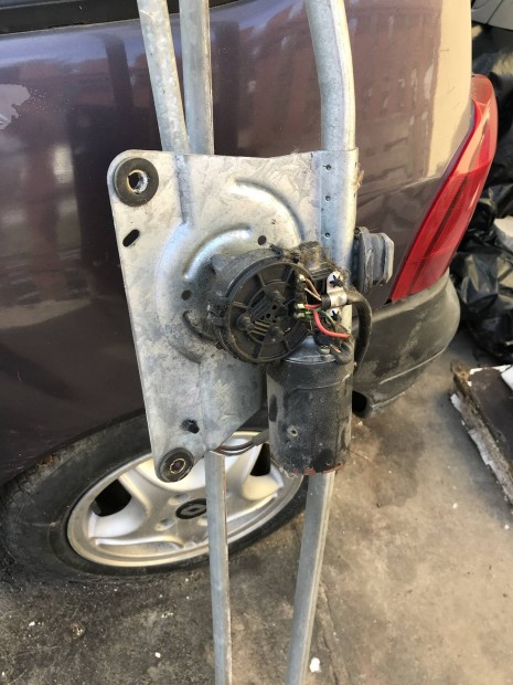 Citroen Xsara Picasso Elsoablaktorlo szerkezet