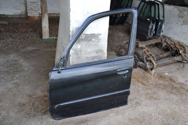 Citroen Xsara Picasso bal első ajtó! Színkód: Exyb