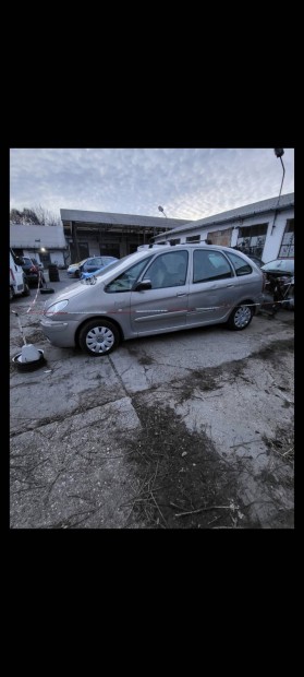Citroen Xsara Picasso bontott alkatrészek