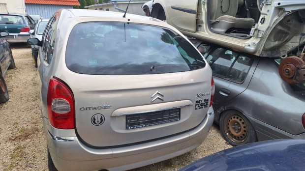 Citroen Xsara Picasso hátsó lökhárító