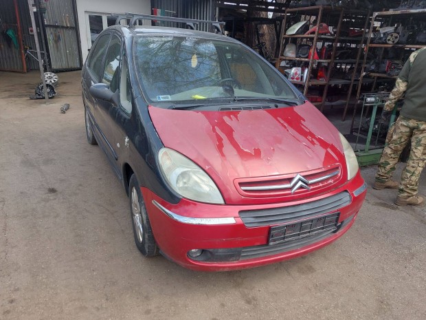 Citroen Xsara Picasso karosszéria elemei 2007 év