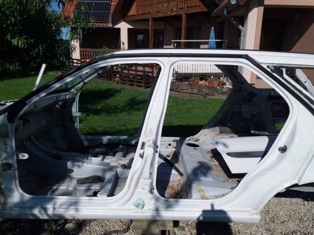 Citroen Xsara b oszlop
