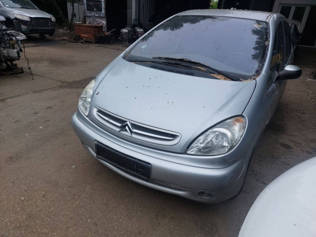 Citroen Xsara picasso karosszria elemei szrke