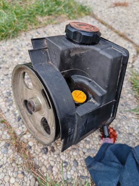 Citroen Xsara szervo szivatty 