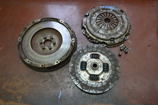 Citroen, Peugeot 1.6 HDi egytömegű lendkerék kuplunggal! 9639780480