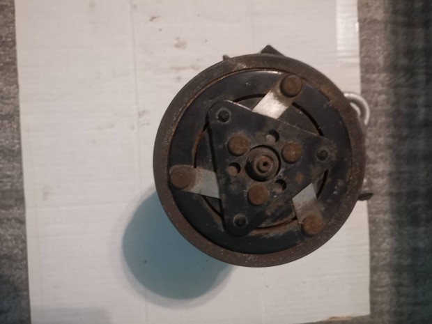 Citroen /Peugeot klíma kompresszor R134a /sérült /