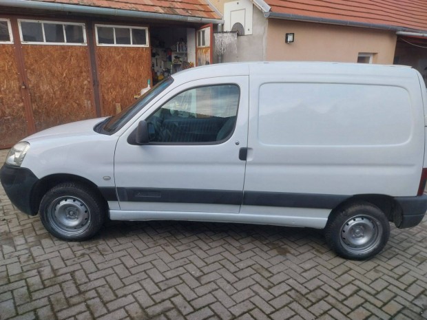Citroen berlingo 2,0Hdi,2 szem kistgk elado