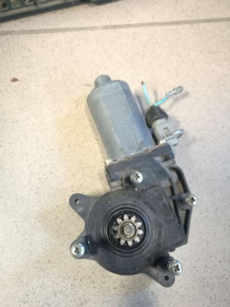 Citroen berlingo ablakemelő motor