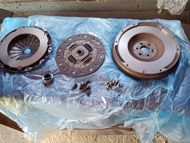 Citroen c3 1.4 16 v Hdi kuplung szett eladó