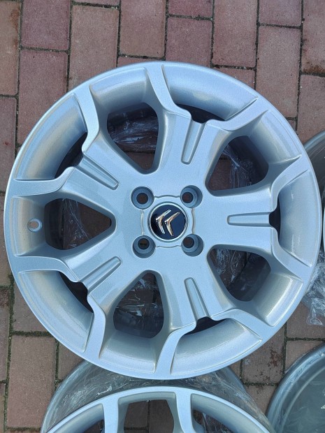 Citren c4 DS3 gyri 17 col alufelni 4x108 peugeot opel 