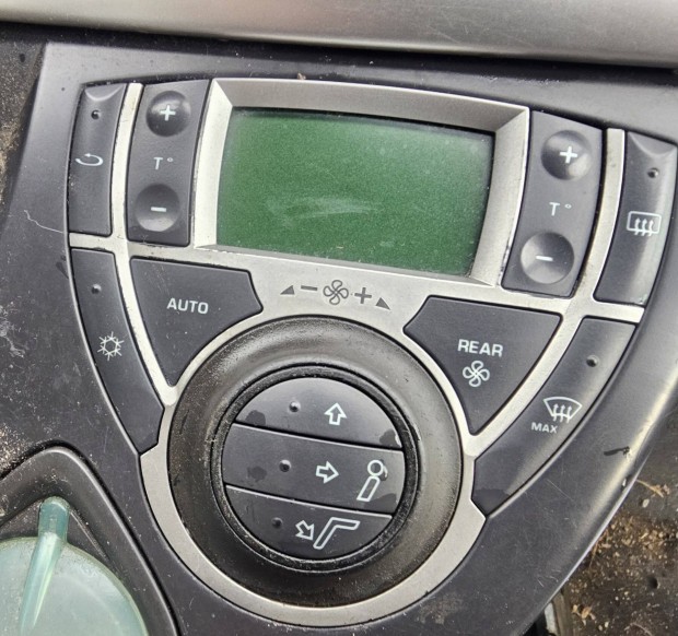 Citroen c8 Peugeot 807 fütés kapcsoló 20000