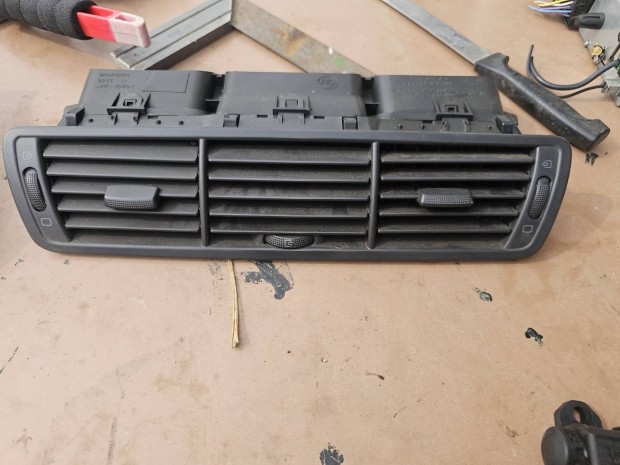 Citroen c8 középső szellöző rács 6000