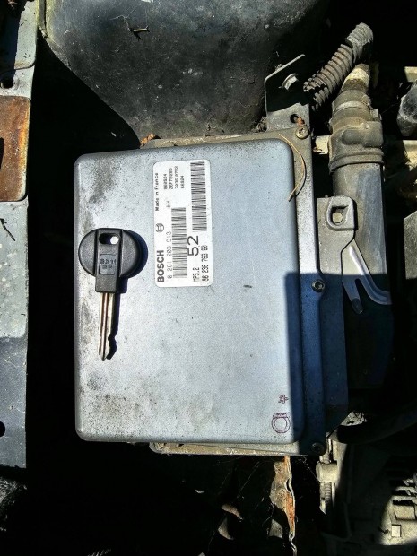 Citroen saxo Motorvezérlő komputer elektronika 15000