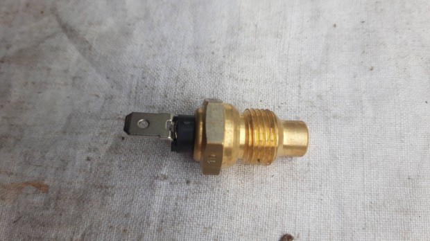 Citroen vizhőmérséklet érzékelő AX,BX,C25,C25,Zx hez 2000ig