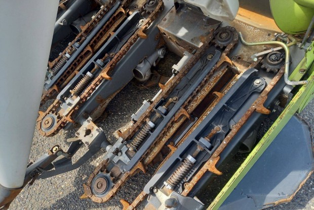 Claas Conspeed Multmaster Oros Cornado kukorica asztal új kanalas lánc