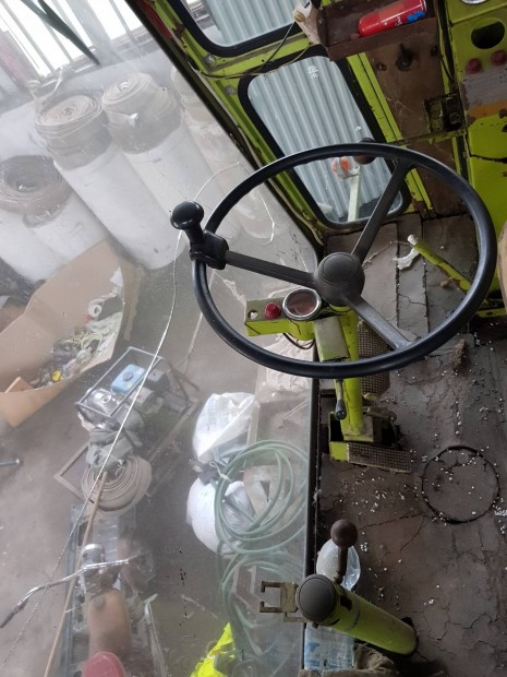 Claas Dominator 105 