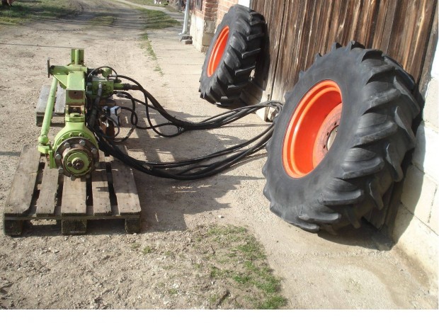 Claas MEGA Medion Dominator Kombájn Hátsóhajtás Hajtott Hátsóhid 4x4