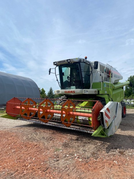 Claas Mega 360p