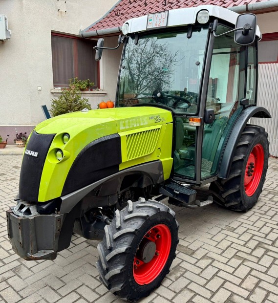 Claas Nectis 237VL kistraktor