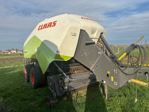 Claas Quadrant 3300 bálázó