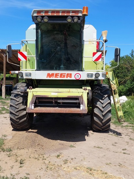 Claas mega 218 traktor csere valtra mtz john deere new holland case ih