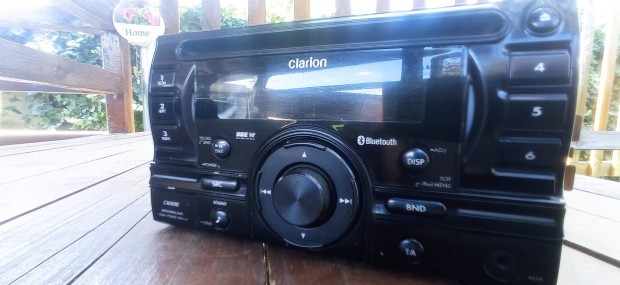 Clarion 2 DIN. Bluetooth usb AUX CD MP3 auts fejegysg 