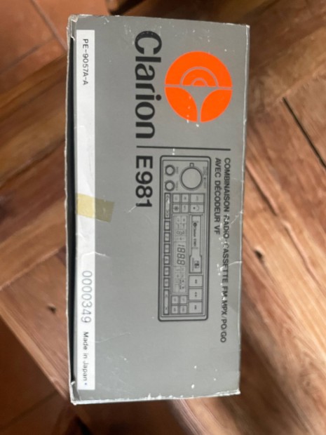 Clarion E981 aut�s r�di� magn�, Vadi �j NOS!