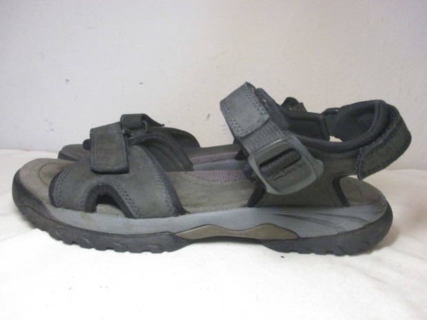 Clarks Active Air férfi bőr szandál 44-es