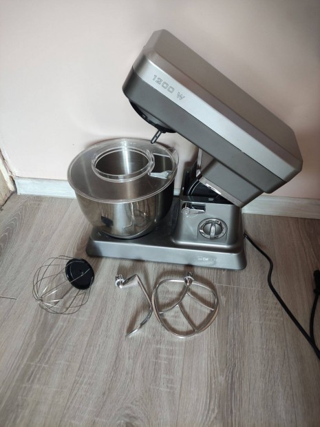 Clatronic konyhai robotgép (KM3630)