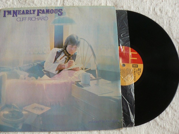 Cliff Richard - I'M Nearly Famous LP