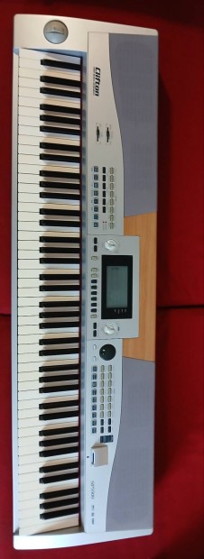 Cliftonsp5500  piano stage