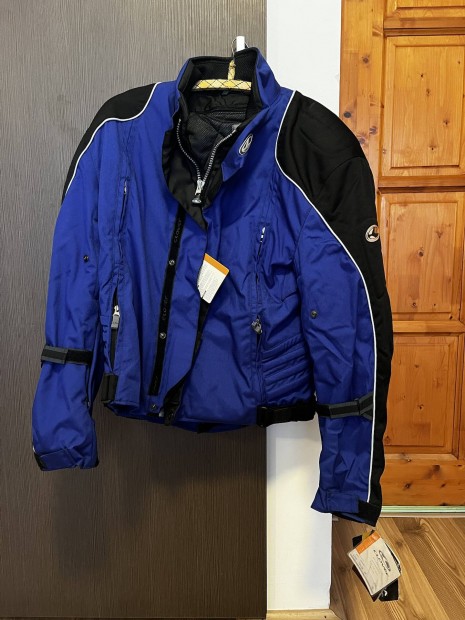 Clover Motoros Dzseki