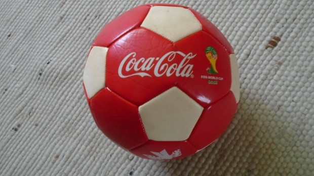 Coca-Cola - 2014. FIFA - Fuball labda - j llapot - Gyjtknek is!