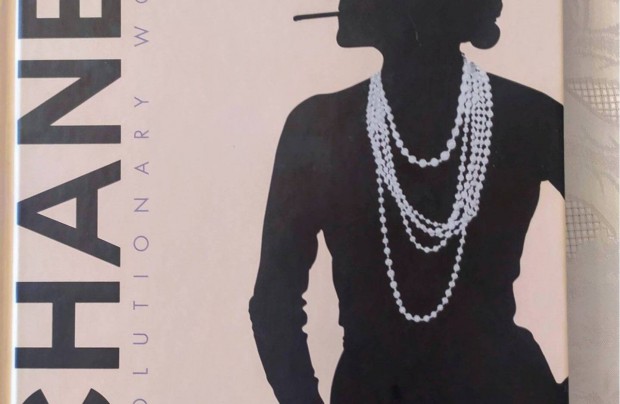 Coco Chanel Revolutionary Woman Chiara Pasqualetti Johnson