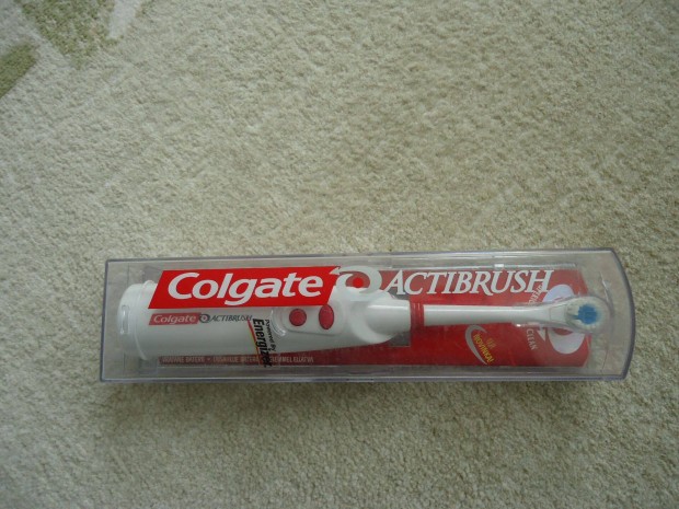 Colgate elemes fogkefe